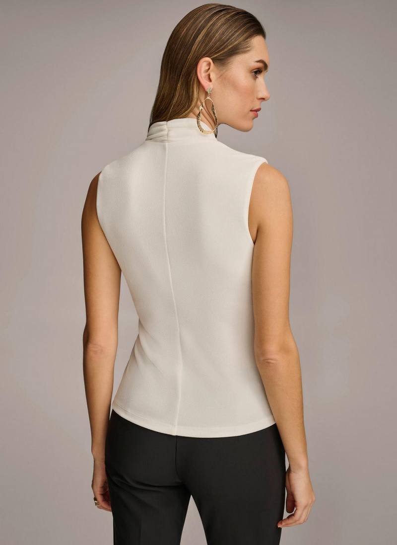 Sweaters and Tops Donna Karan V-neck With Hardware And Ruched Detail Creme | Ecuador_DK15100