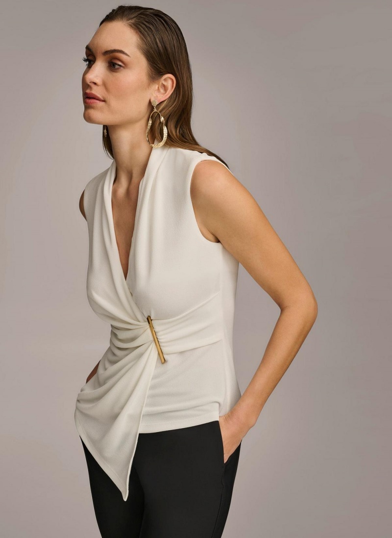 Sweaters and Tops Donna Karan V-neck With Hardware And Ruched Detail Creme | Ecuador_DK15100